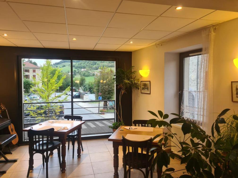 Restaurant Hotel Du Vercors Saint-Martin-en-Vercors Buitenkant foto